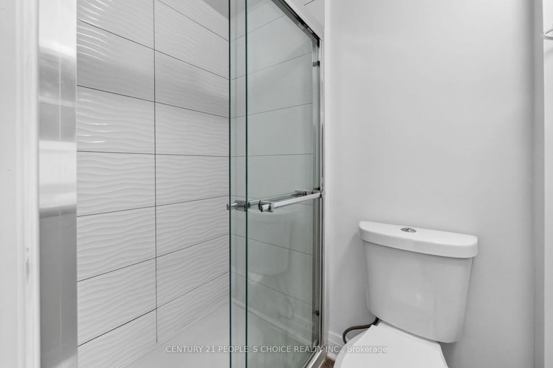 658 Galloway Mississauga,ON L5C 3W1 — Photo 31