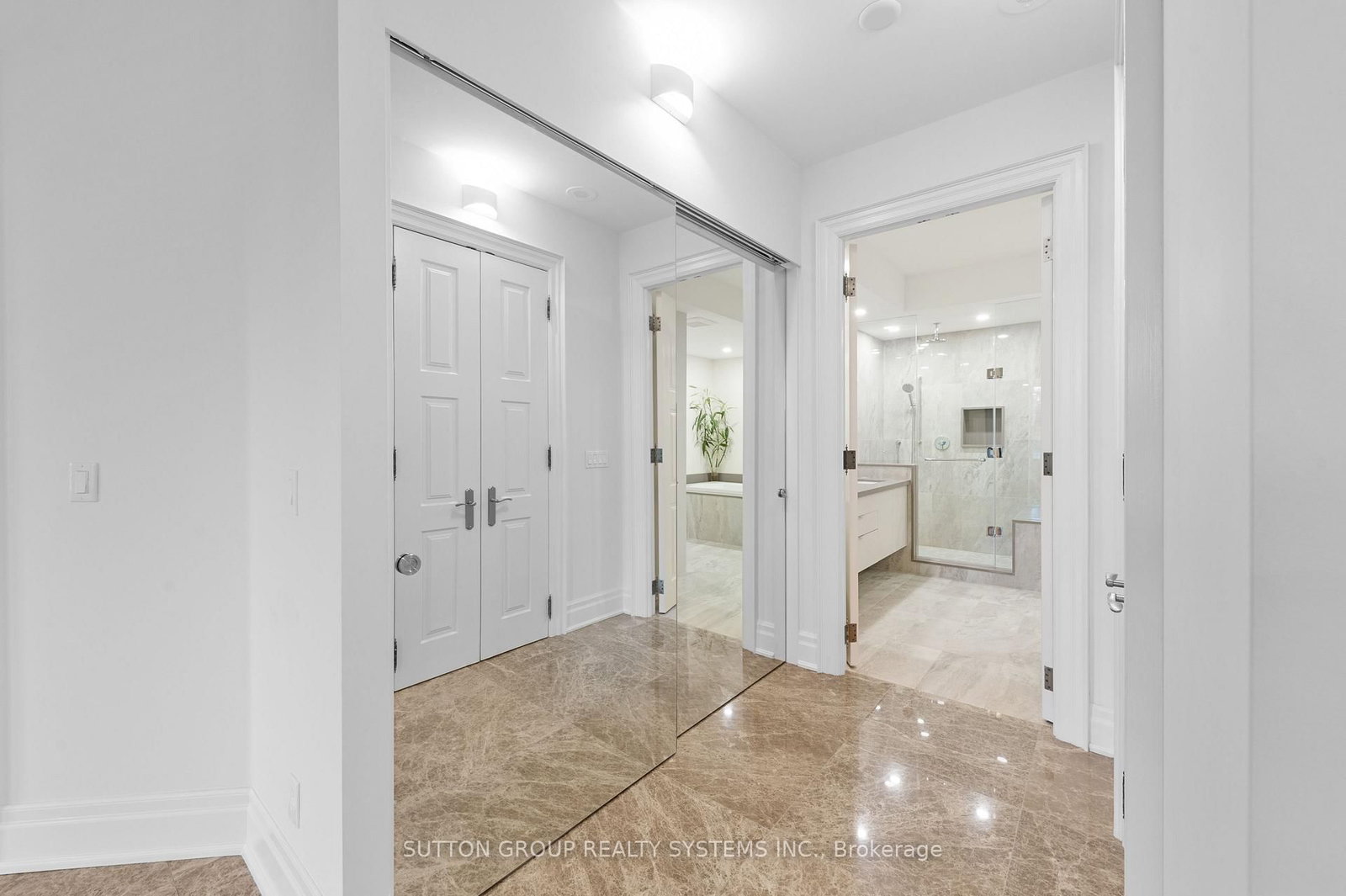 2095 Lake Shore Boulevard W • #102 • Toronto, ON photo 11