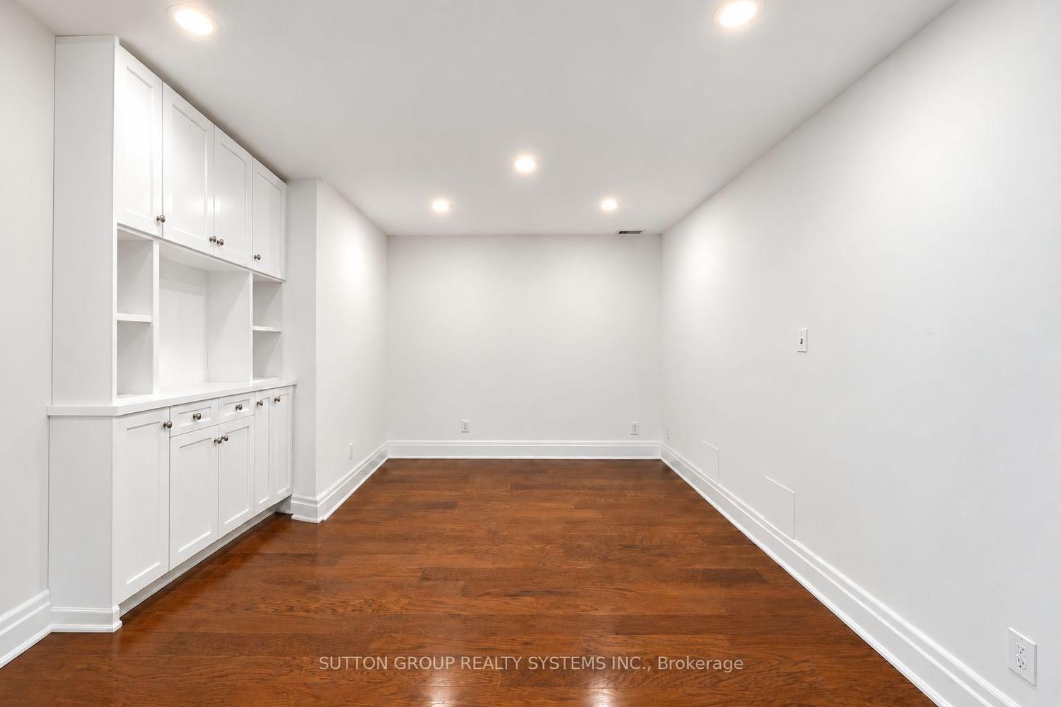 2095 Lake Shore Boulevard W • #102 • Toronto, ON photo 24