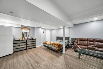 16 Powell Brampton,ON L6R 0L1 — Photo 36