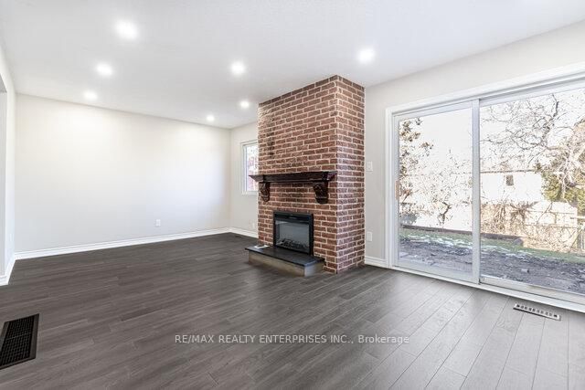 3446 Ash Row Crescent N • Mississauga, ON photo 8