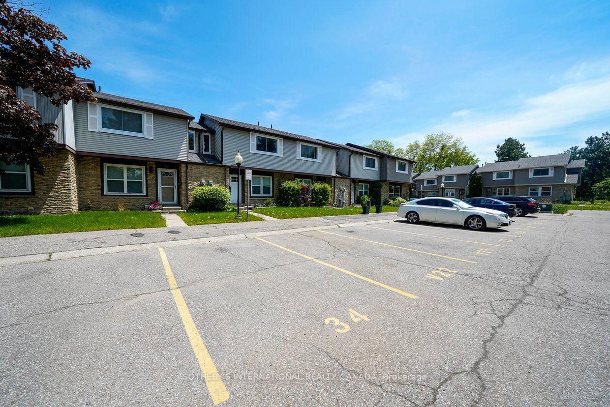 120 Falconer Drive • #34 • Mississauga, ON photo 23