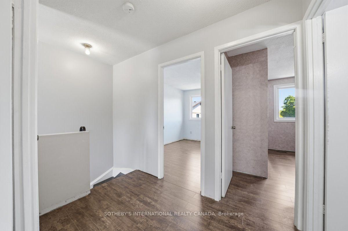 120 Falconer Drive • #34 • Mississauga, ON photo 6