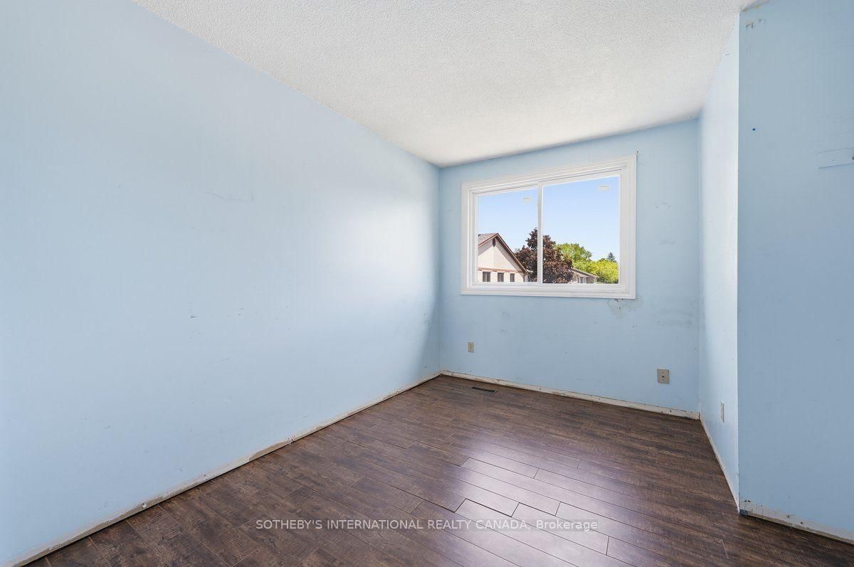 120 Falconer Drive • #34 • Mississauga, ON photo 8