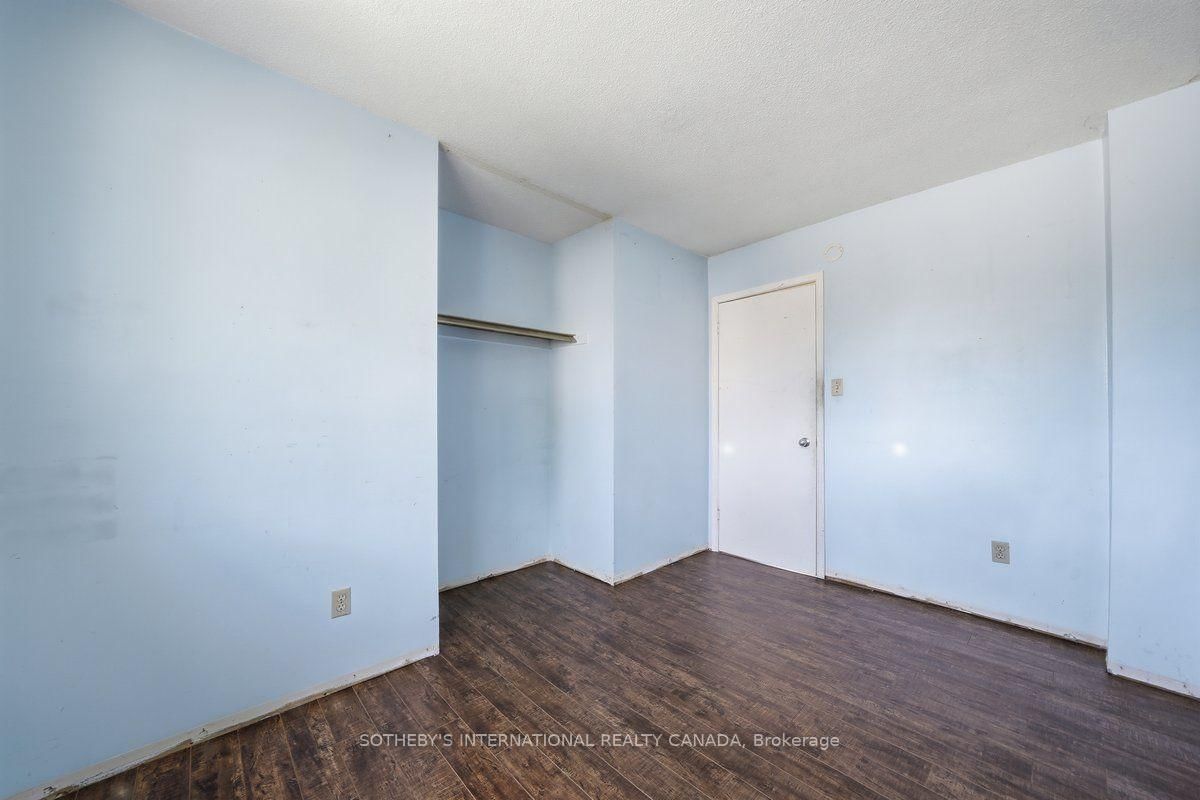 120 Falconer Drive • #34 • Mississauga, ON photo 9