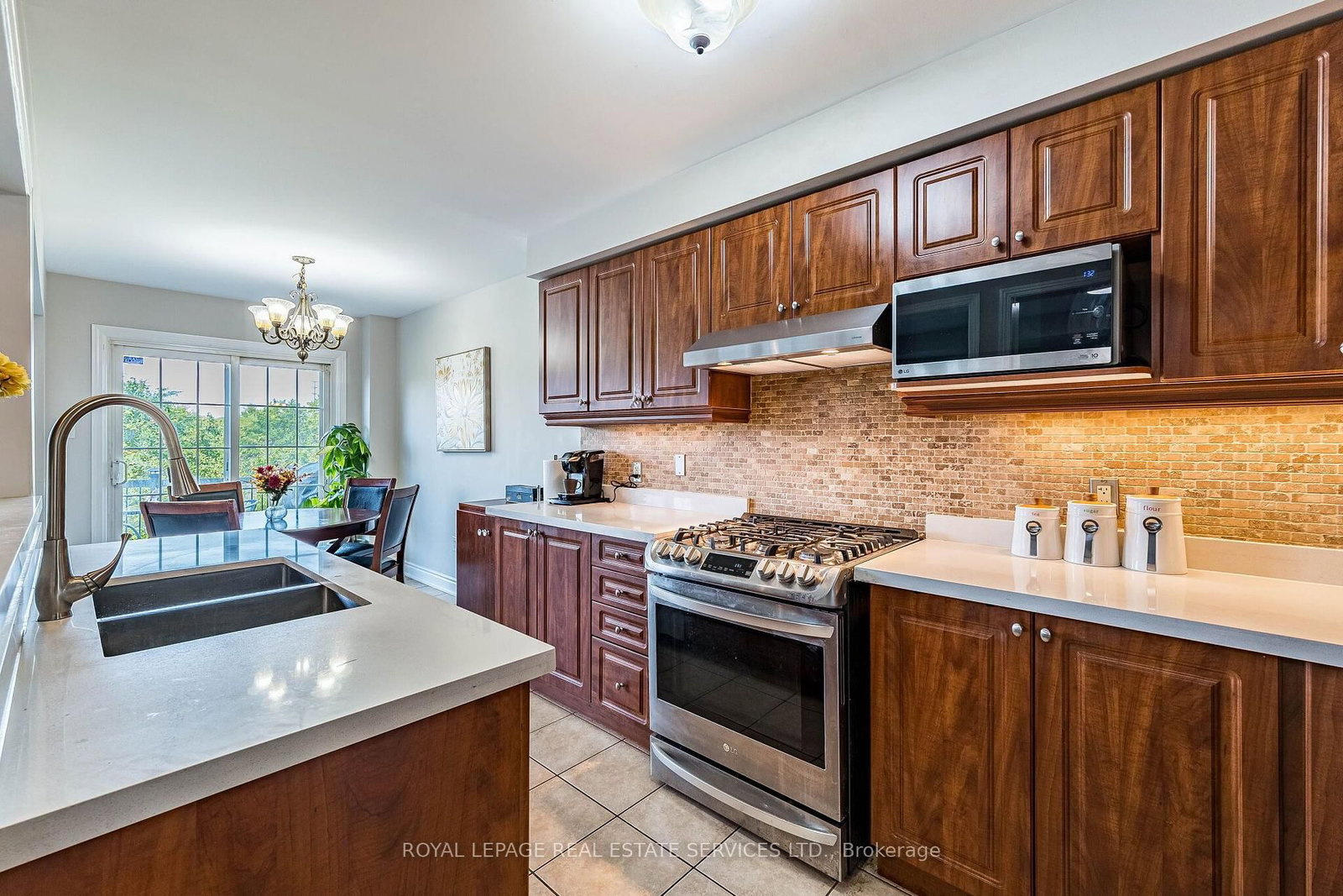 26 Bay Breeze Drive • Brampton, ON photo 13