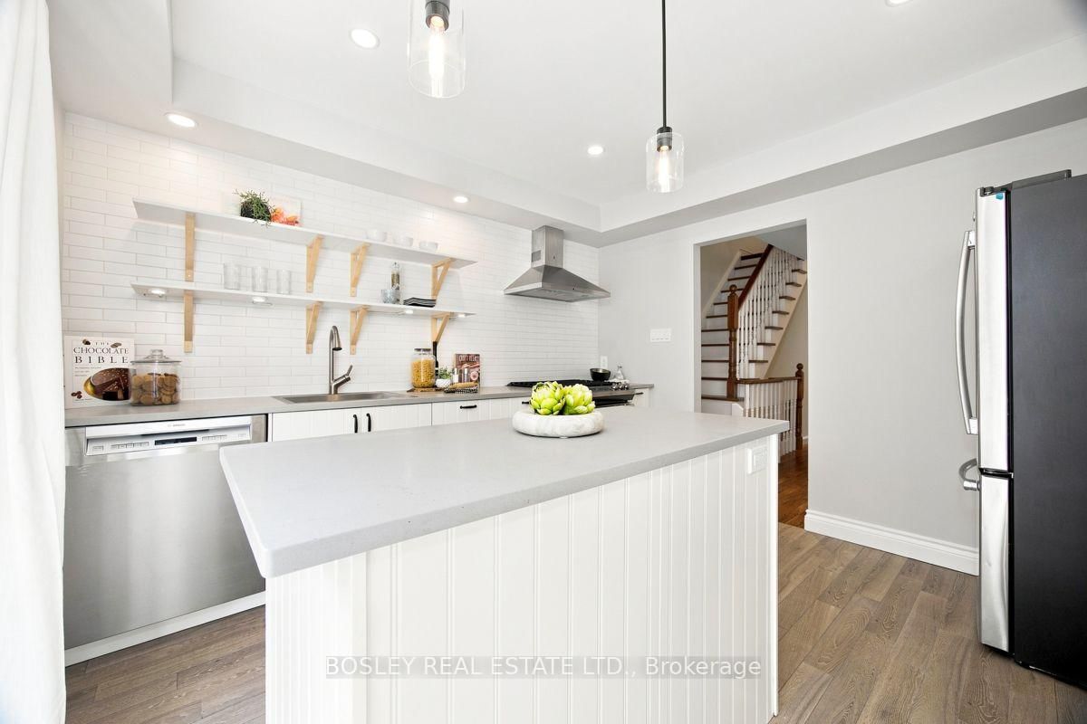 64 Old Mill Terrace • #3 • Toronto, ON photo 14