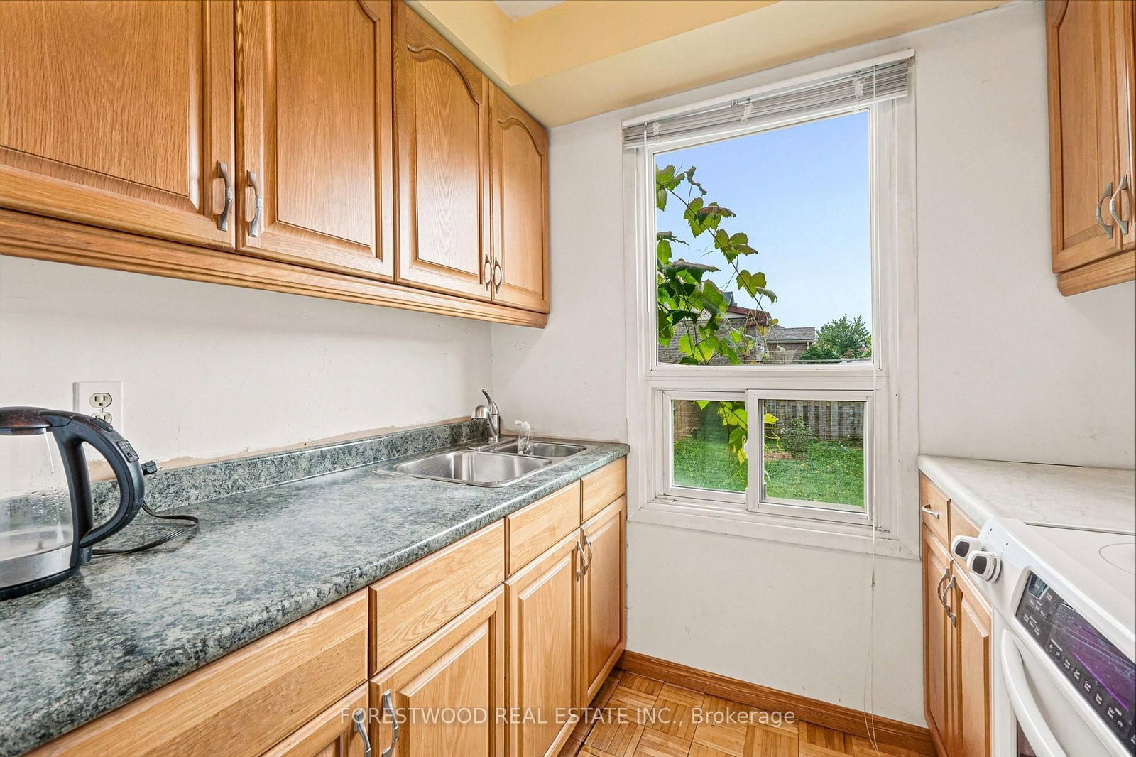 4110 Quaker Hill Drive • Mississauga, ON photo 10