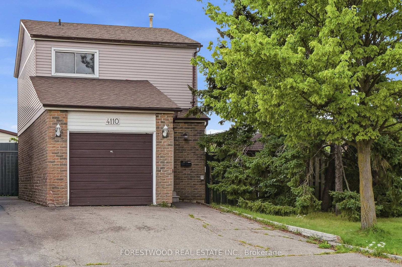 4110 Quaker Hill Drive • Mississauga, ON photo 3