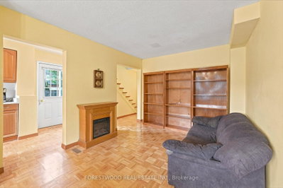 4110 Quaker Hill Drive • Mississauga, ON photo 4