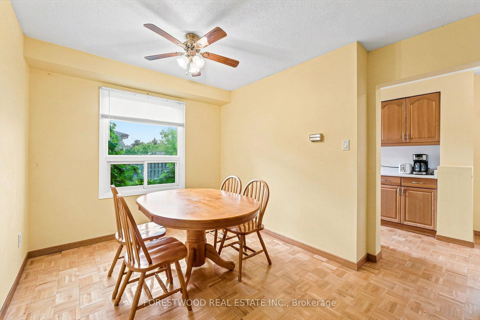 4110 Quaker Hill Drive • Mississauga, ON photo 6