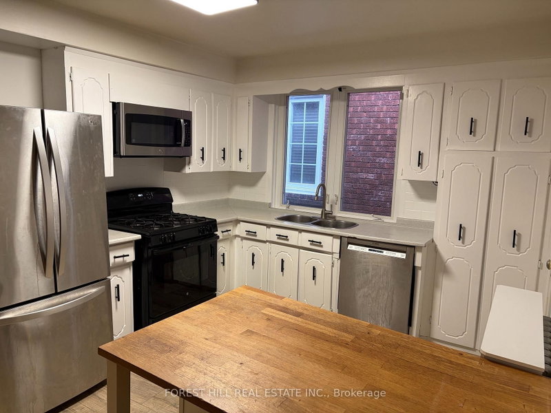 120 Earlscourt Avenue