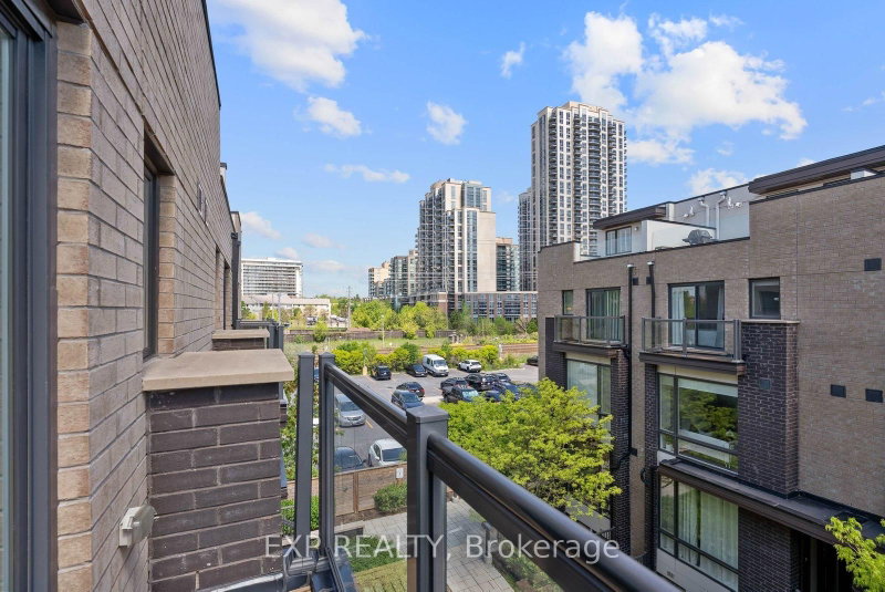 30 Fieldway Toronto,ON M8Z 0E3 — Photo 27
