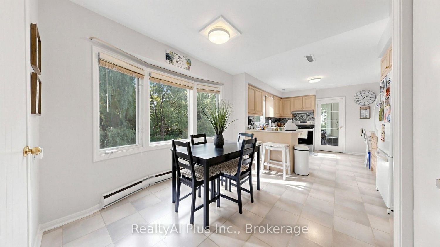 1438 Birchwood Drive • Mississauga, ON photo 15