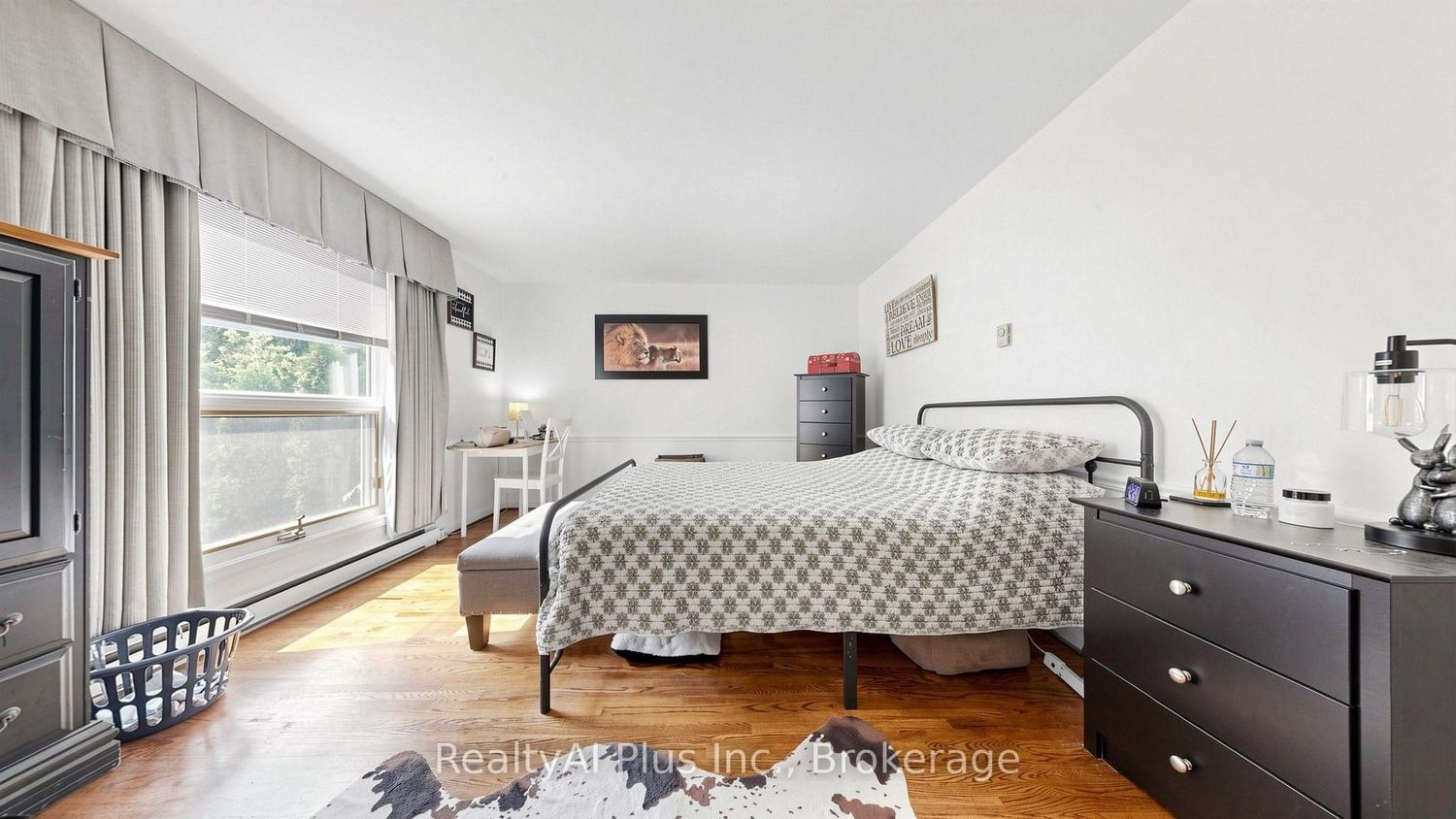 1438 Birchwood Drive • Mississauga, ON photo 18