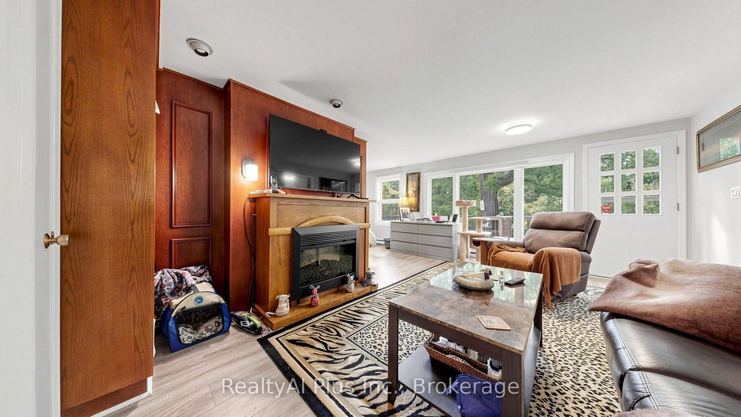 1438 Birchwood Drive • Mississauga, ON photo 9
