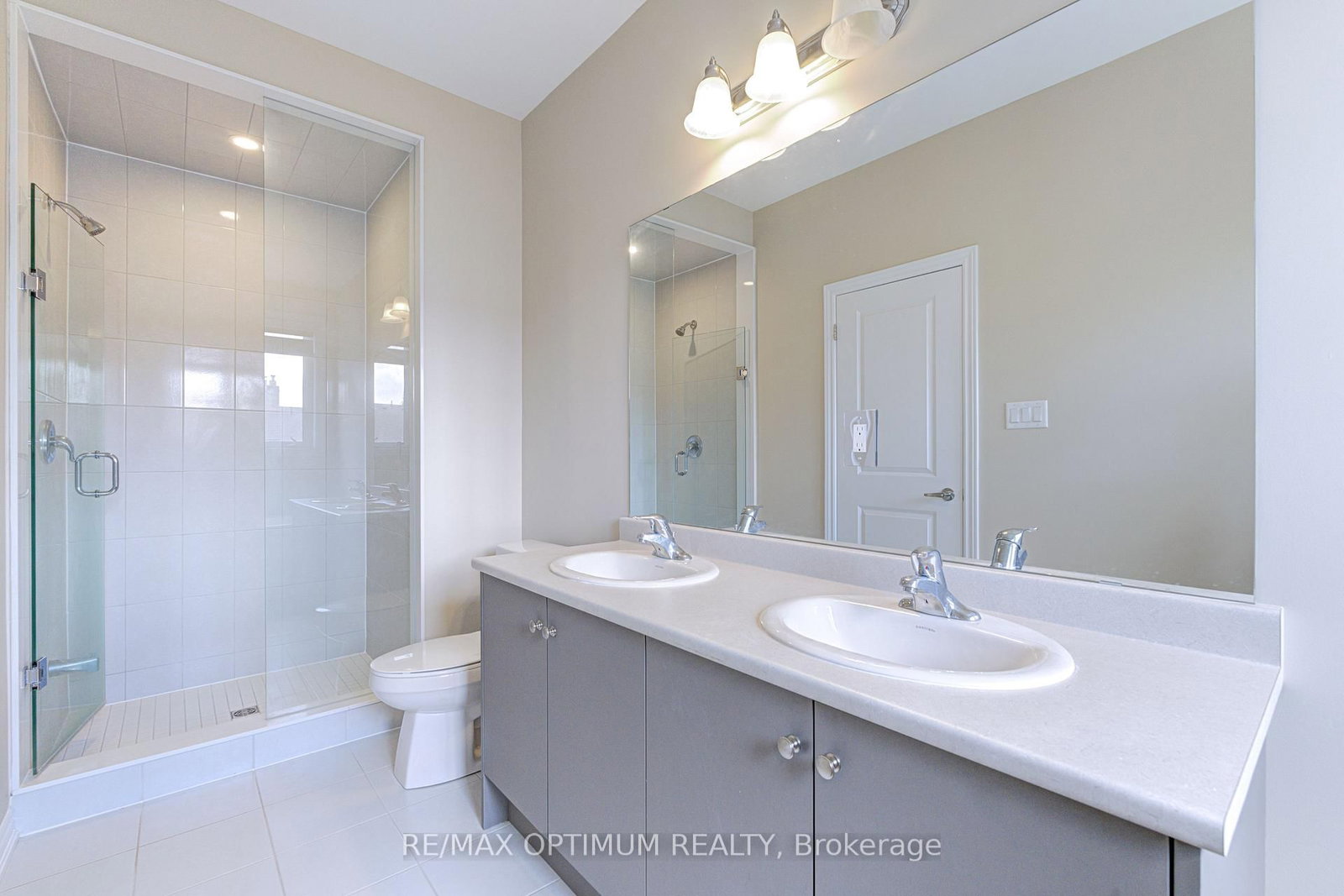 1420 Oakmont Common • Burlington, ON photo 18