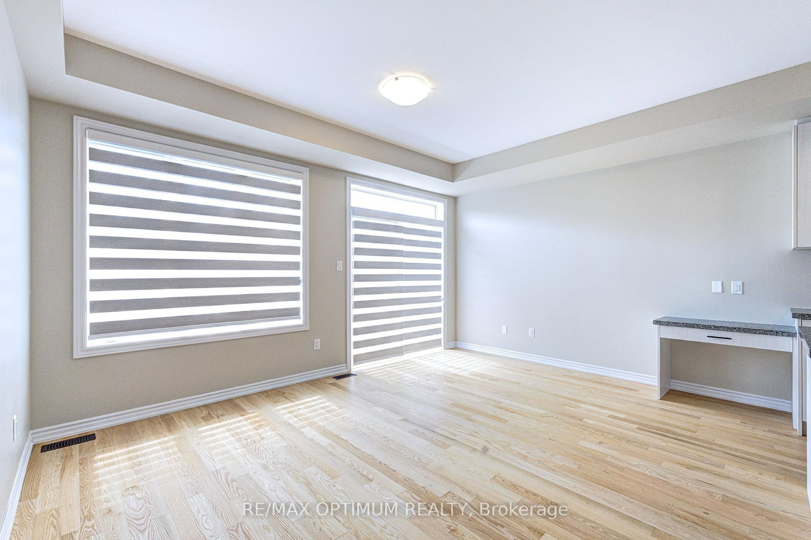 1420 Oakmont Common • Burlington, ON photo 4