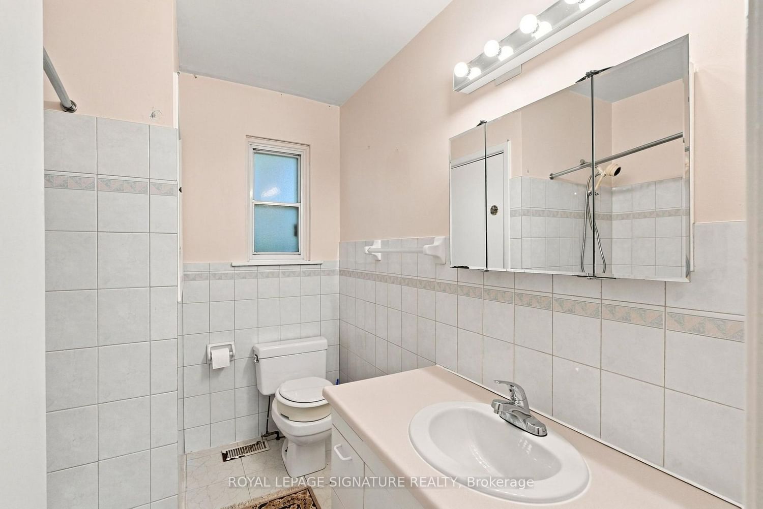 1 Dalegrove Crescent • Toronto, ON photo 16