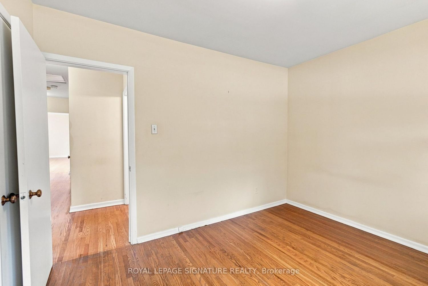 1 Dalegrove Crescent • Toronto, ON photo 19