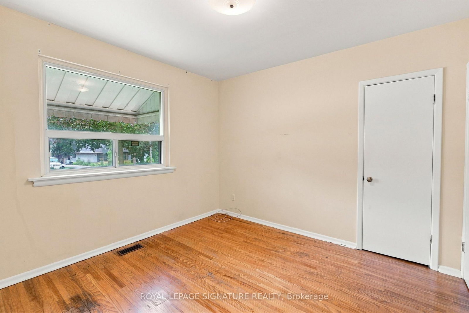 1 Dalegrove Crescent • Toronto, ON photo 20
