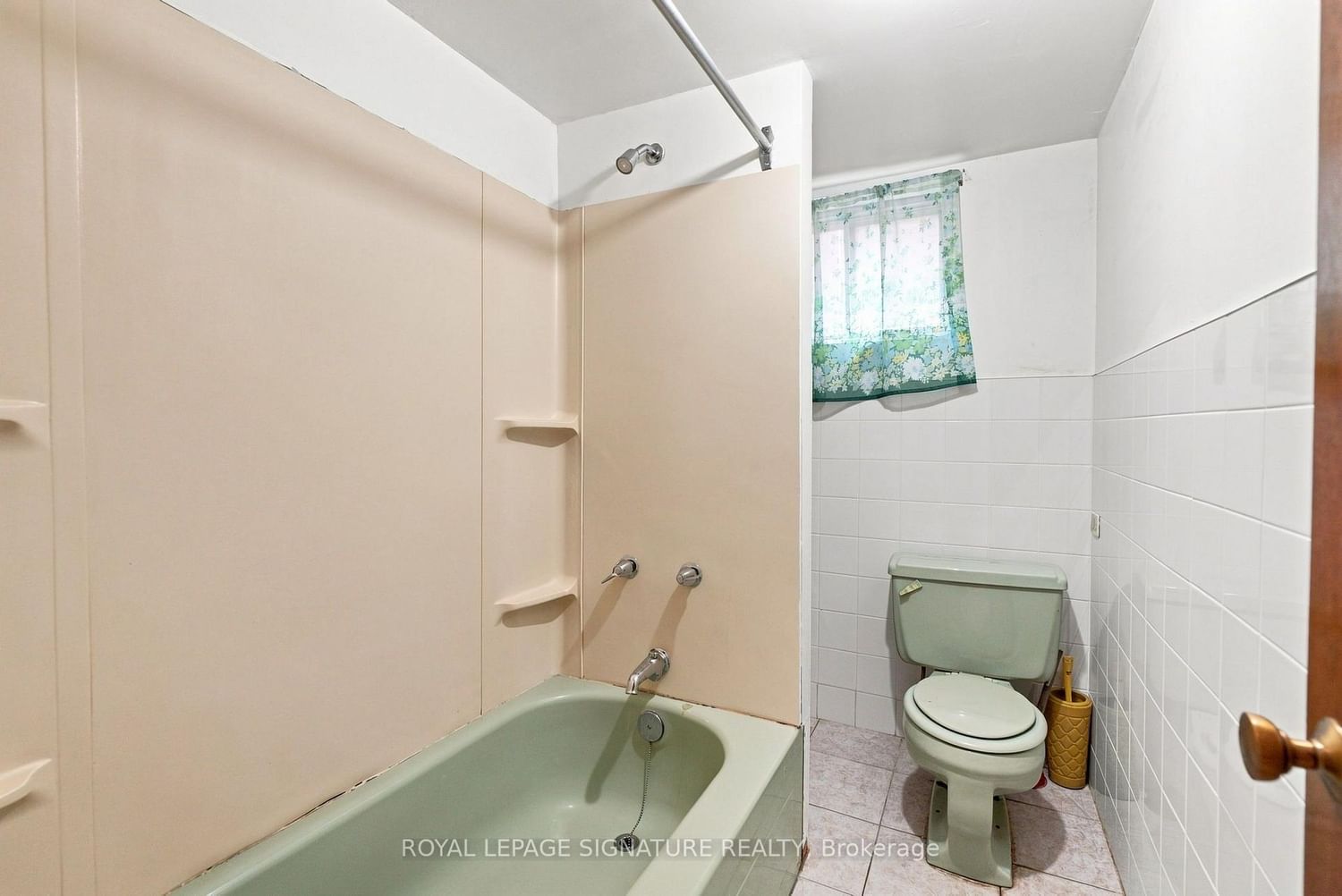 1 Dalegrove Crescent • Toronto, ON photo 35