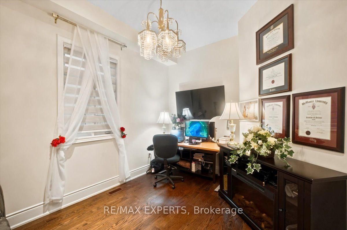 30 Midmorning Road • Brampton, ON photo 15