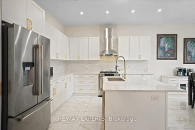 30 Midmorning Road • Brampton, ON photo 4