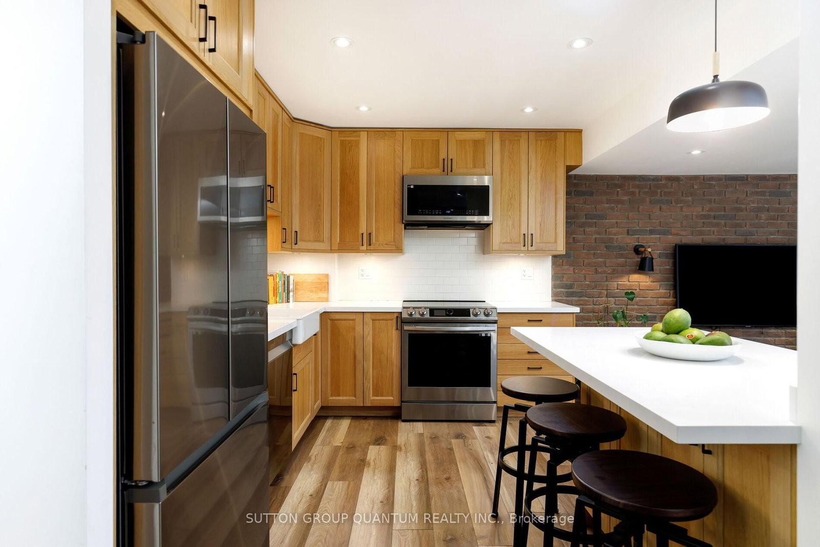 15 Elizabeth Street N • #401 • Mississauga, ON photo 22