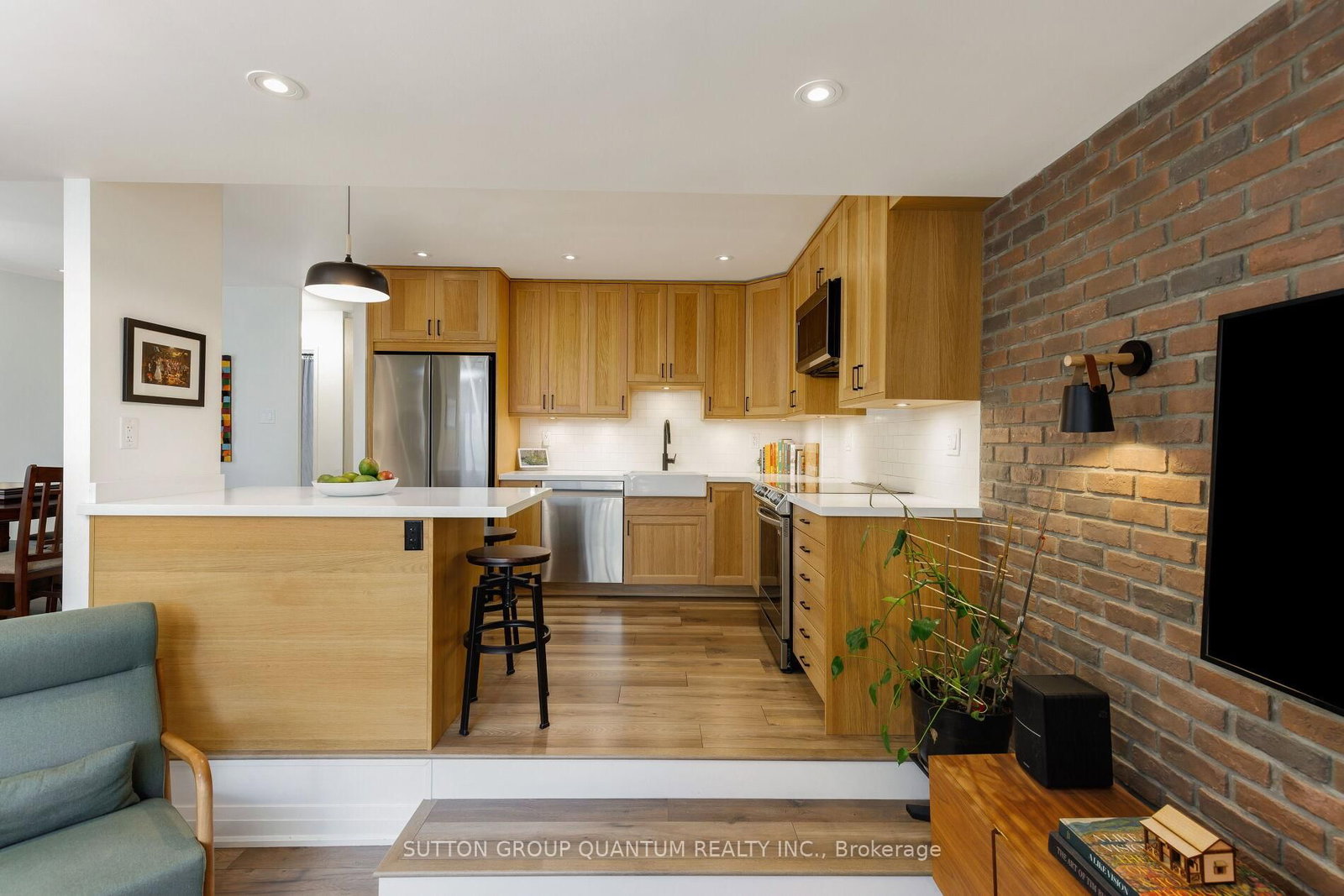 15 Elizabeth Street N • #401 • Mississauga, ON photo 25