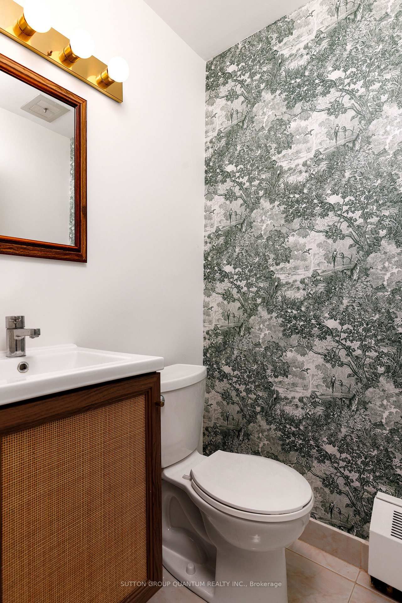 15 Elizabeth Street N • #401 • Mississauga, ON photo 35
