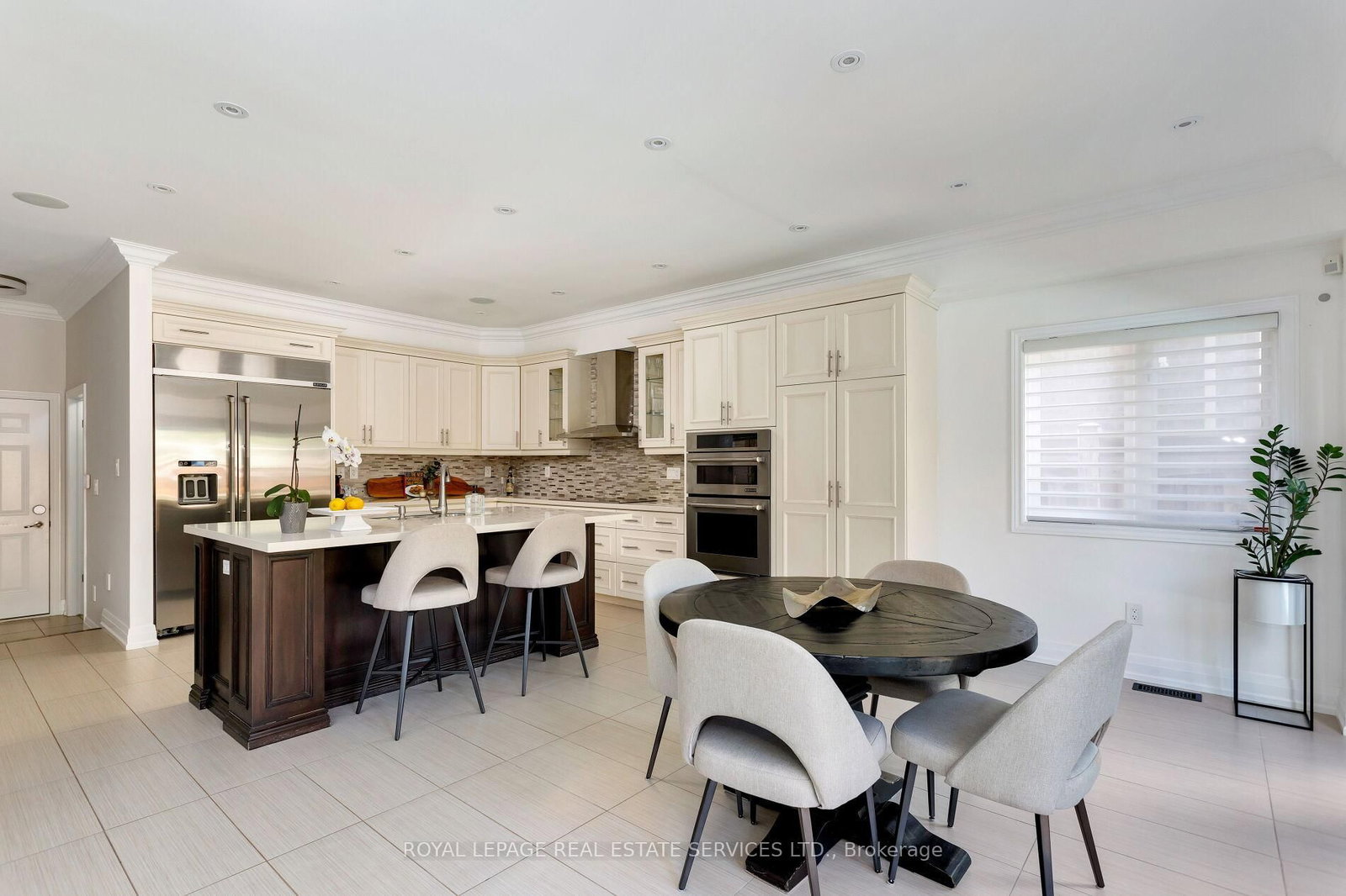 3456 Liptay Avenue • Oakville, ON photo 15