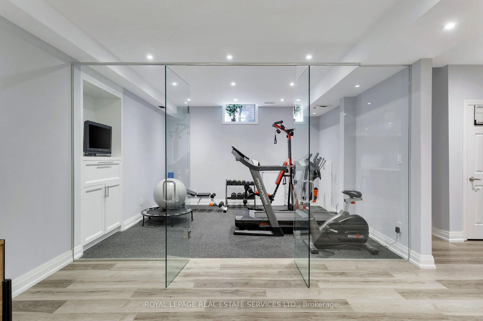 3456 Liptay Avenue • Oakville, ON photo 38