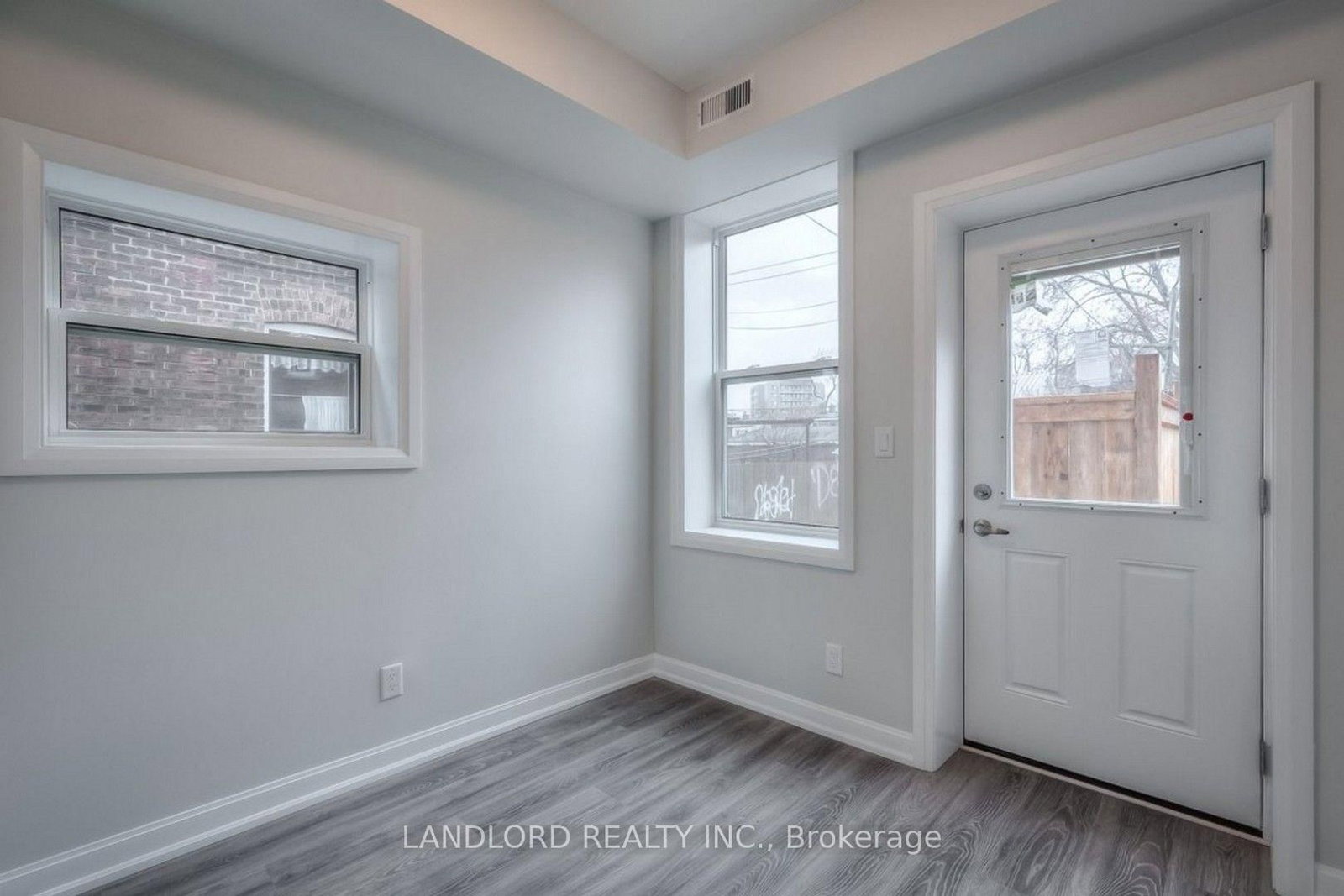 82 Parkway Avenue • Toronto, ON photo 24