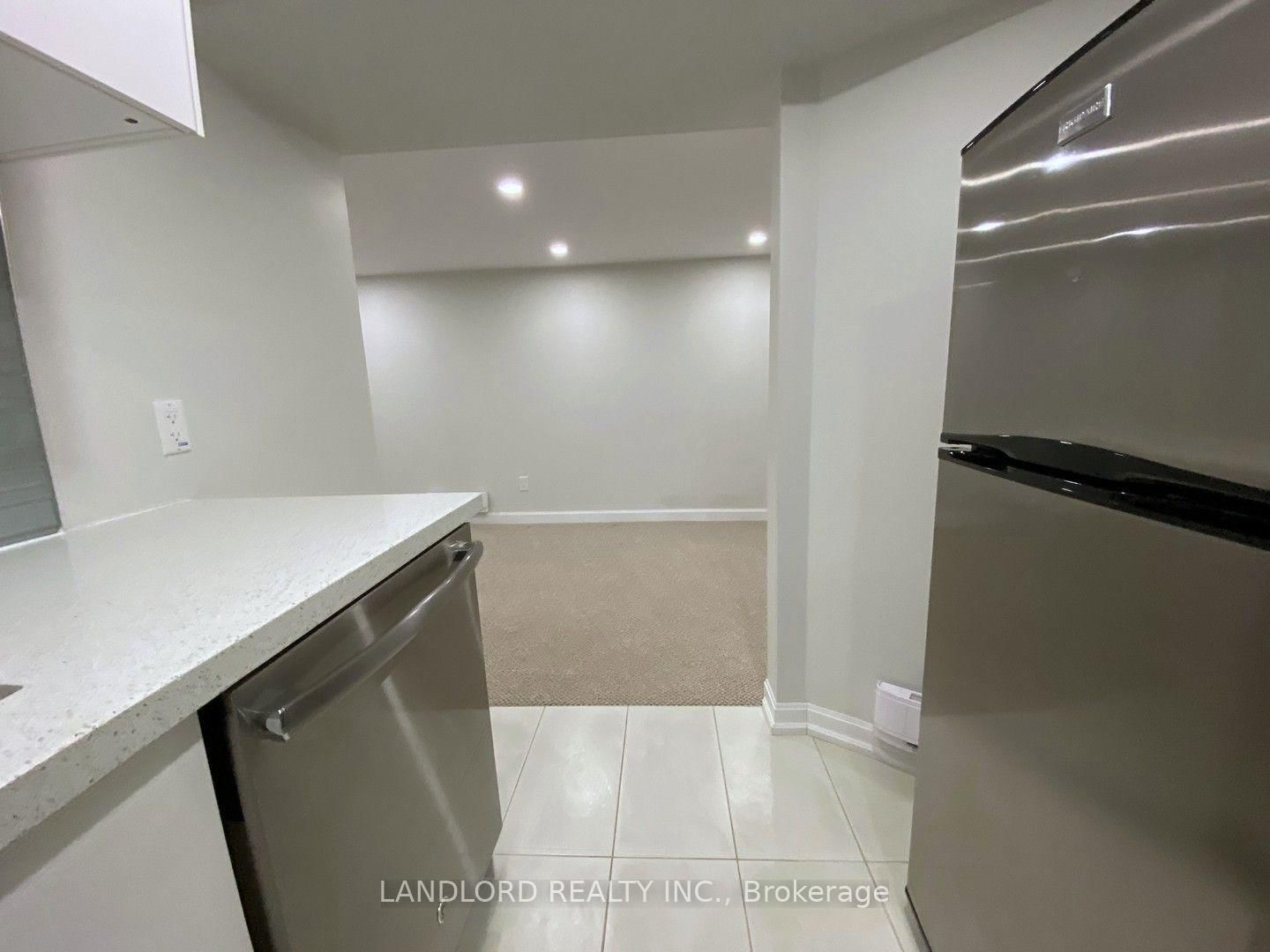 82 Parkway Avenue • Toronto, ON photo 26