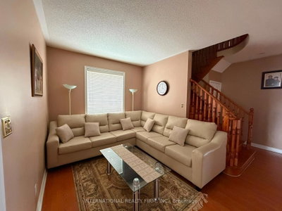 12 Fountainview Brampton,ON L6S 6K4 — Photo 4