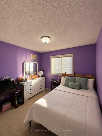 12 Fountainview Brampton,ON L6S 6K4 — Photo 8