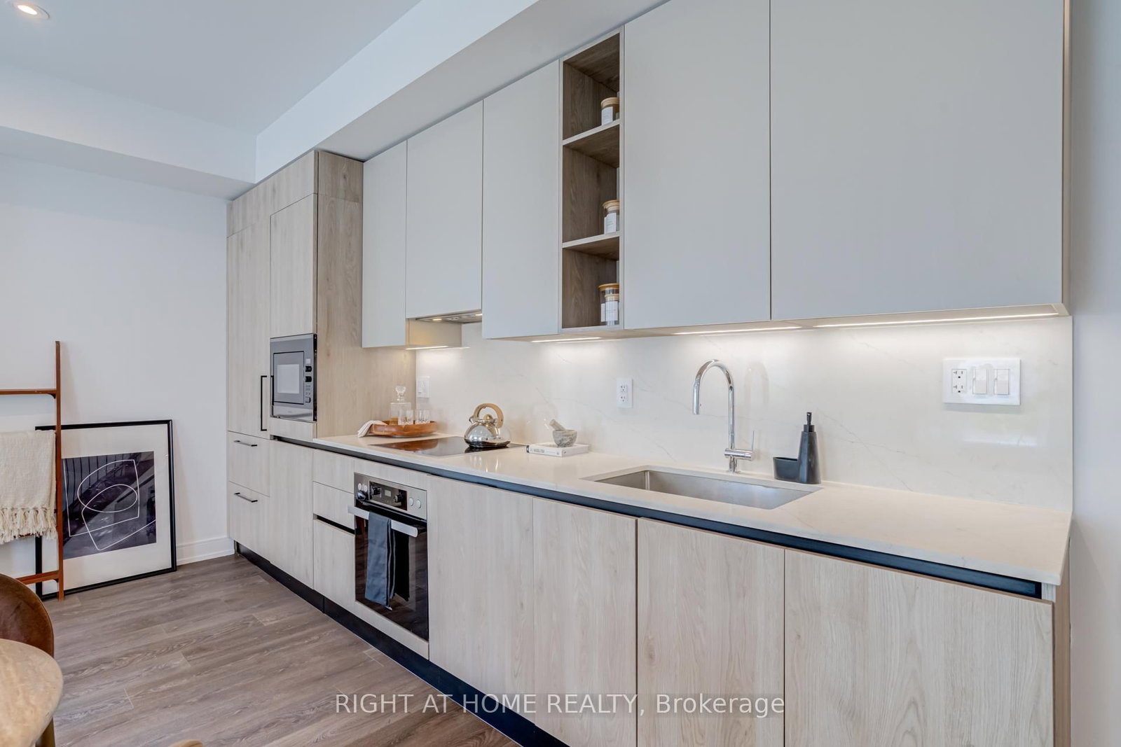 66 Long Branch Avenue • #4 • Toronto, ON photo 10