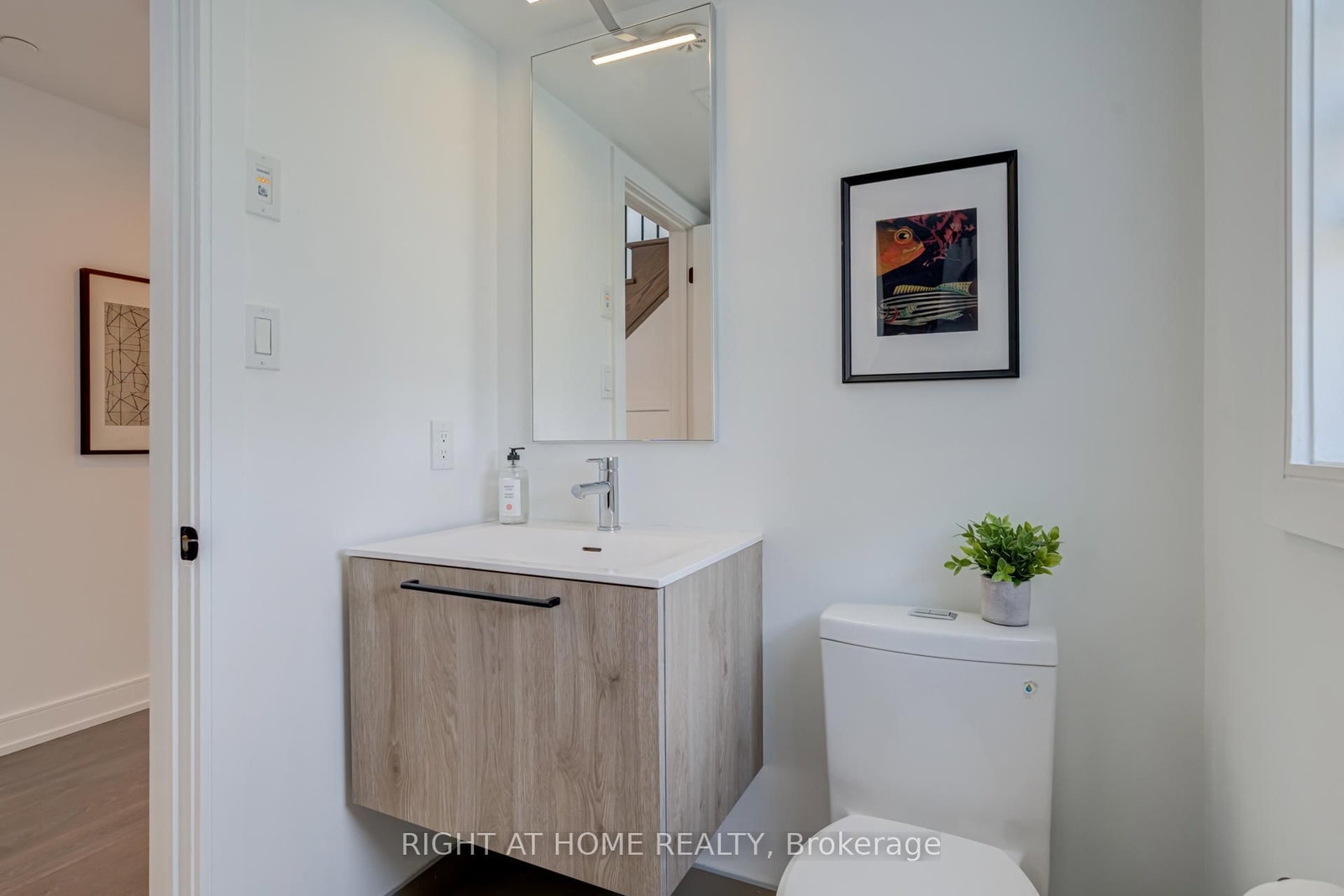 66 Long Branch Avenue • #4 • Toronto, ON photo 30