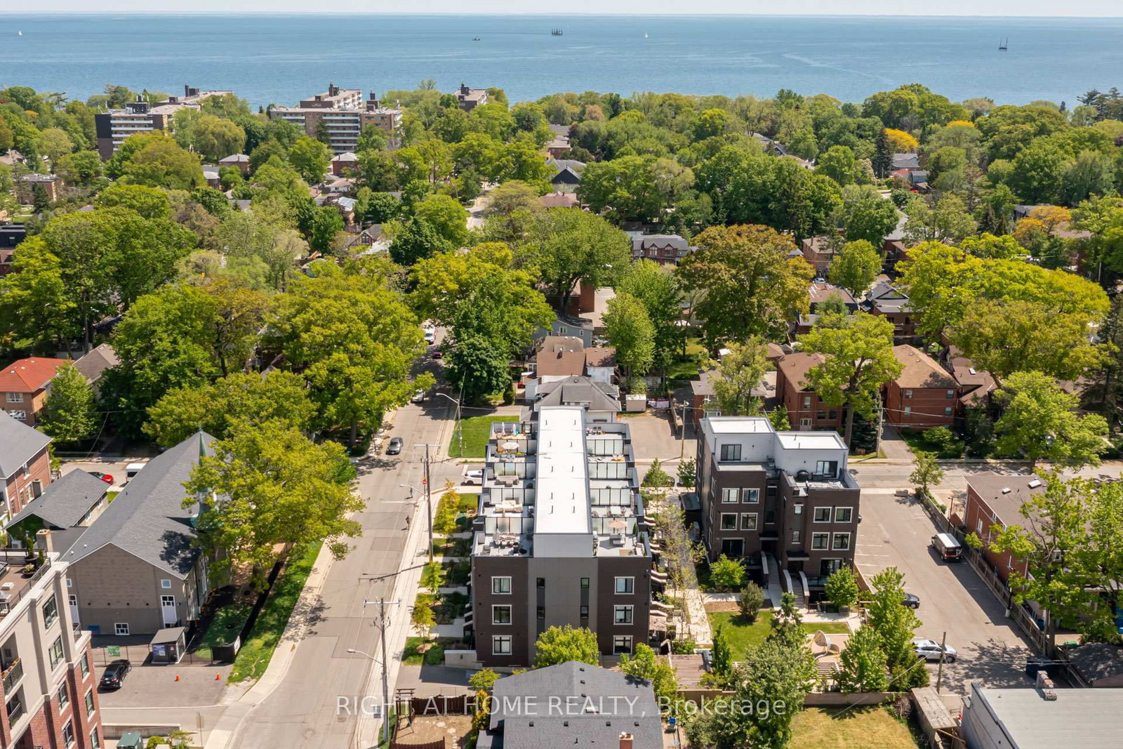 66 Long Branch Avenue • #4 • Toronto, ON photo 46