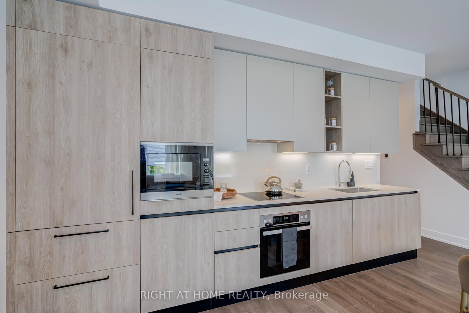 66 Long Branch Avenue • #4 • Toronto, ON photo 8