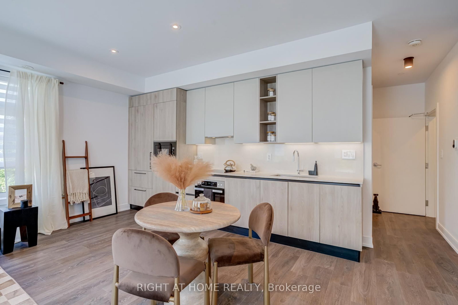 66 Long Branch Avenue • #4 • Toronto, ON photo 9