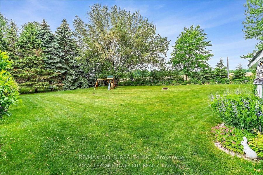 12471 Fifth Side Road • Halton Hills, ON photo 12