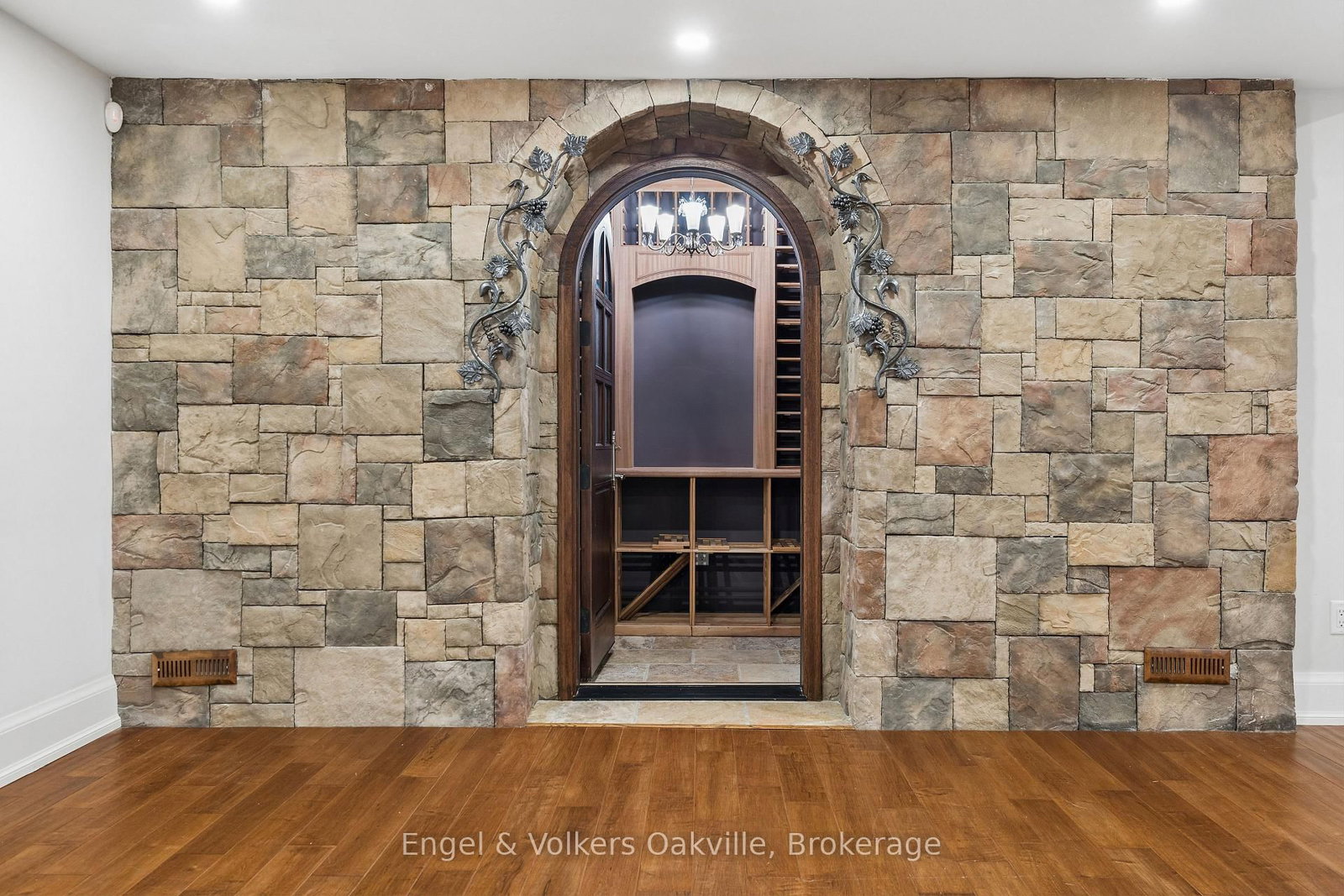 1182 Streambank Drive • Mississauga, ON photo 37