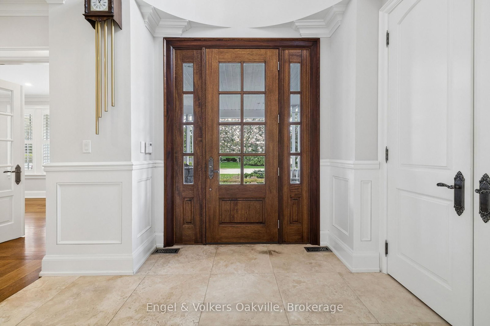 1182 Streambank Drive • Mississauga, ON photo 8