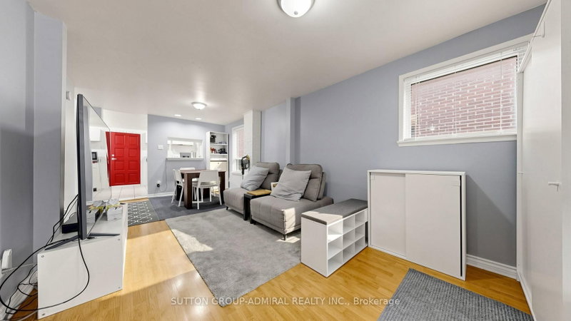 75 Rockcliffe Boulevard