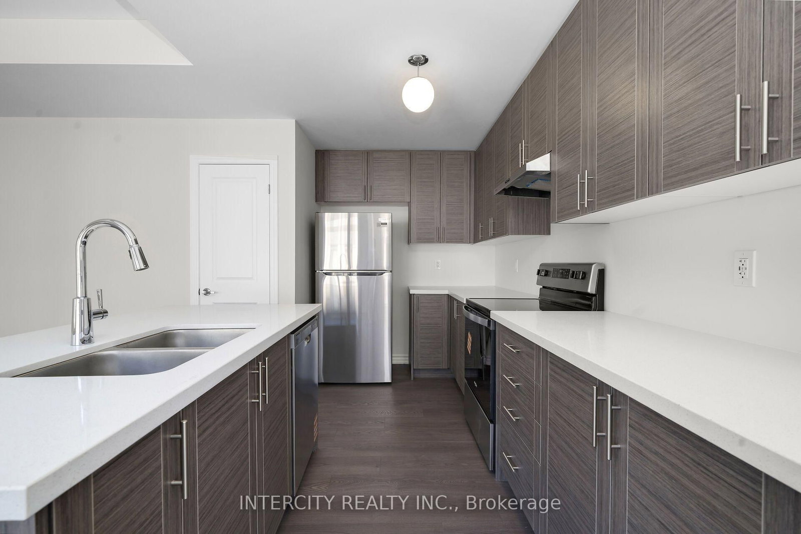 11 Ambition Way • #29Z • Caledon, ON photo 10