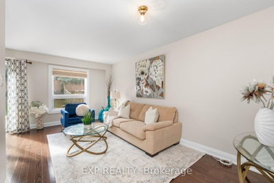 224 Timberlane Drive • Brampton, ON photo 3