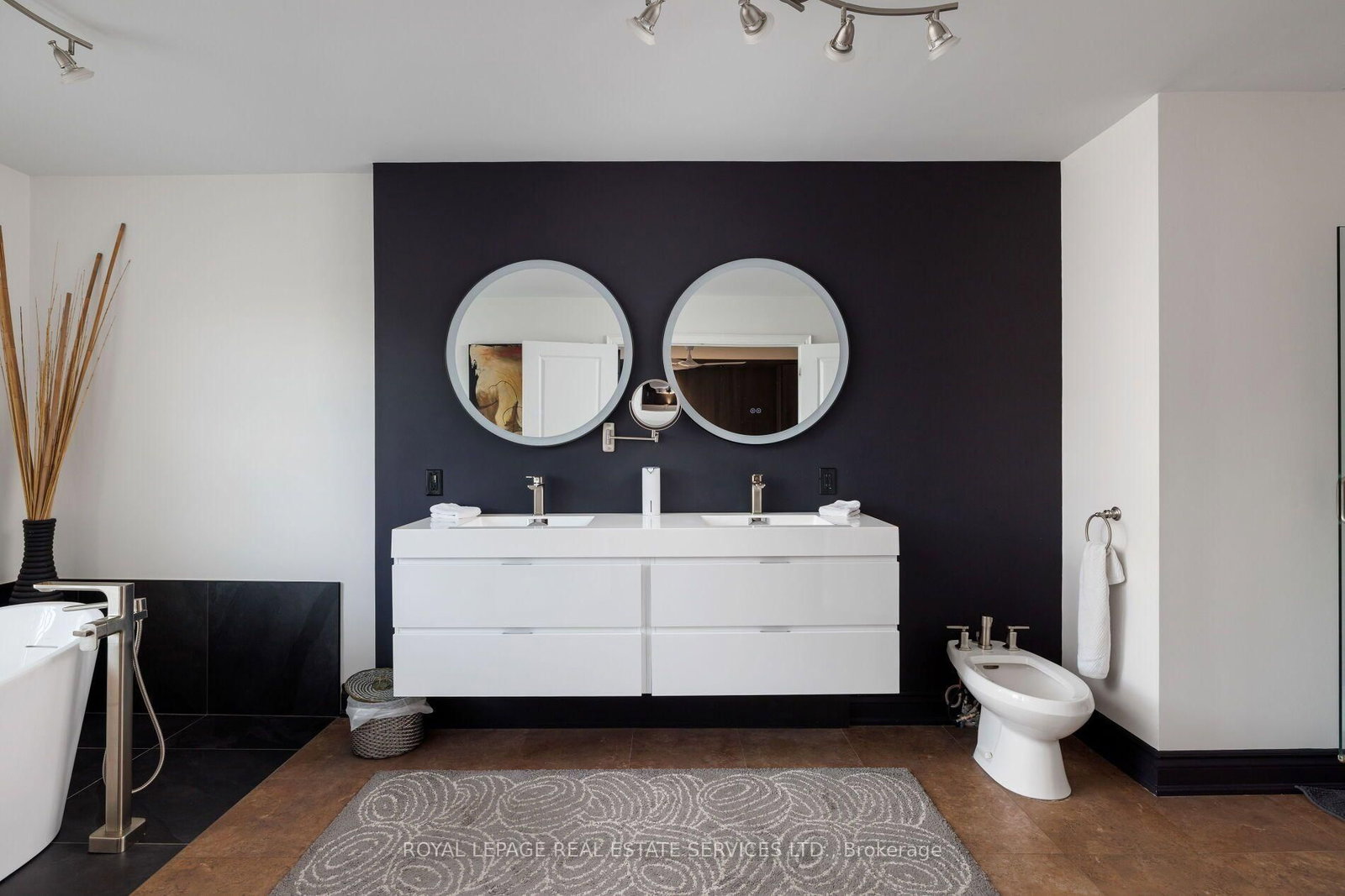 120 Bronte Road • #7 • Oakville, ON photo 18