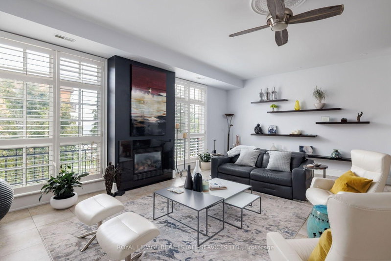 7 - 120 Bronte Road